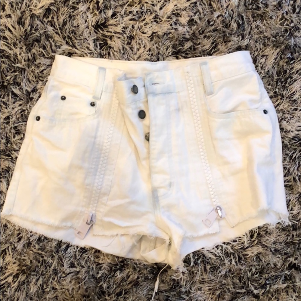 CARMAR white shorts with zippers
